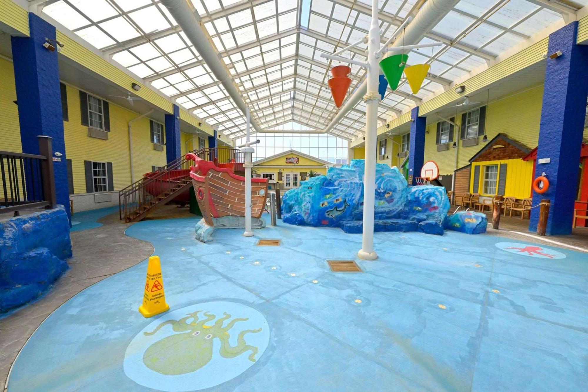 Comfort Inn Splash Harbor Bellville Exteriér fotografie